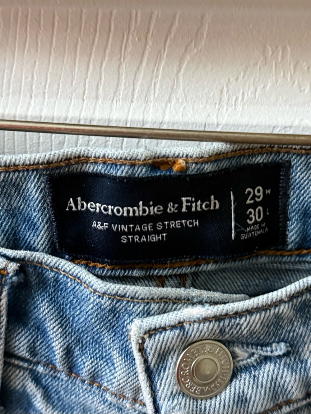 Abercrombie & Fitch A&F Vintage Straight Jeans in Light Wash - Picture 4 of 4